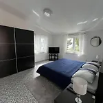 Ferienhaus House Pine Tree